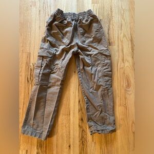 Vans XS canvas cargo pants. Used but well cared for. No stains. No rips.